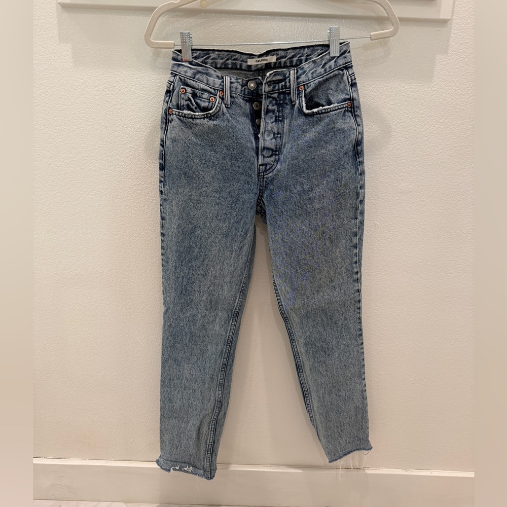 Girlfriend jeans